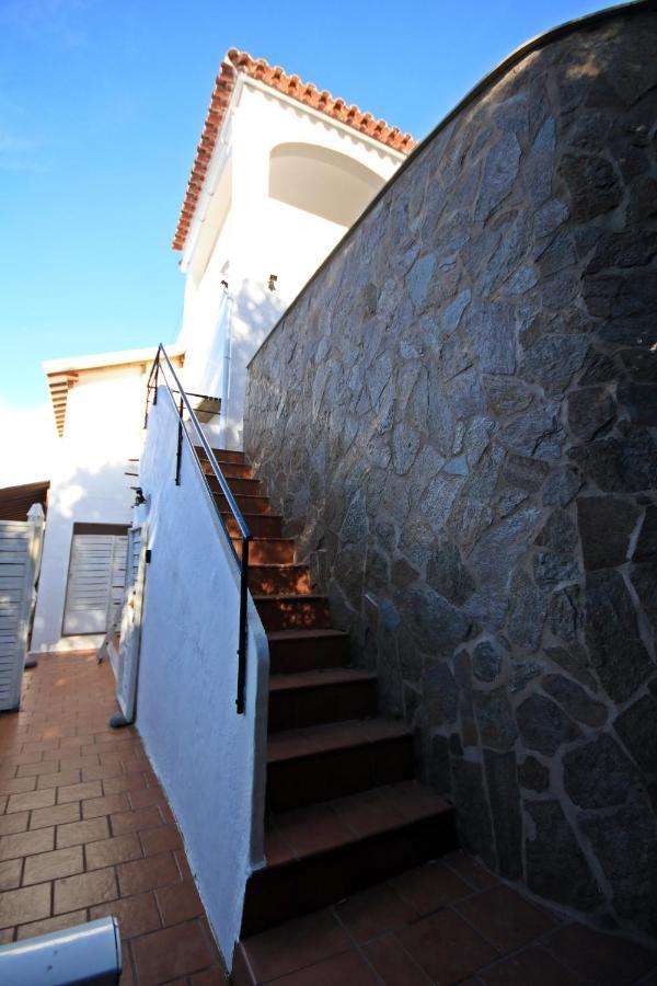 Wunderschoenes Kleines Apartment Fuer 2 Personen Mit Idylischen Blick Ins Gruene كالا غلدانا المظهر الخارجي الصورة