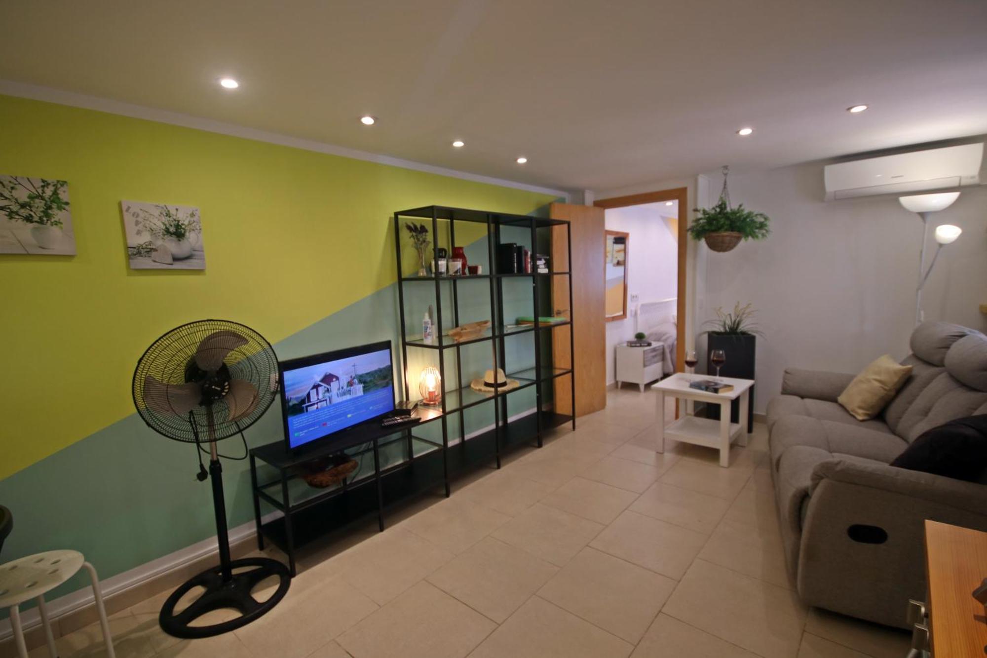 Wunderschoenes Kleines Apartment Fuer 2 Personen Mit Idylischen Blick Ins Gruene كالا غلدانا المظهر الخارجي الصورة